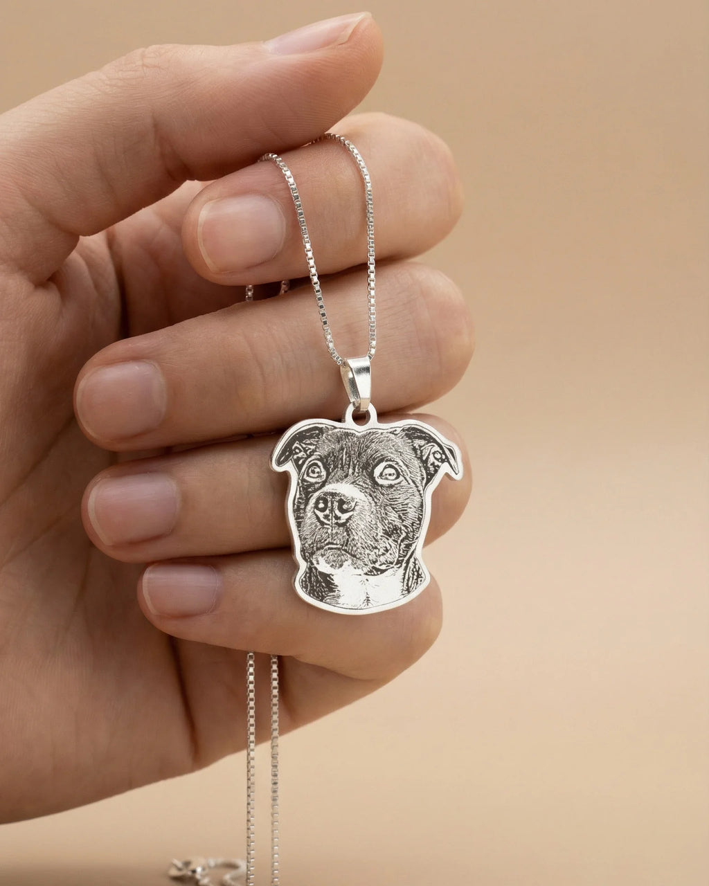 Naszyjnik z grawerem ze zdjęcia