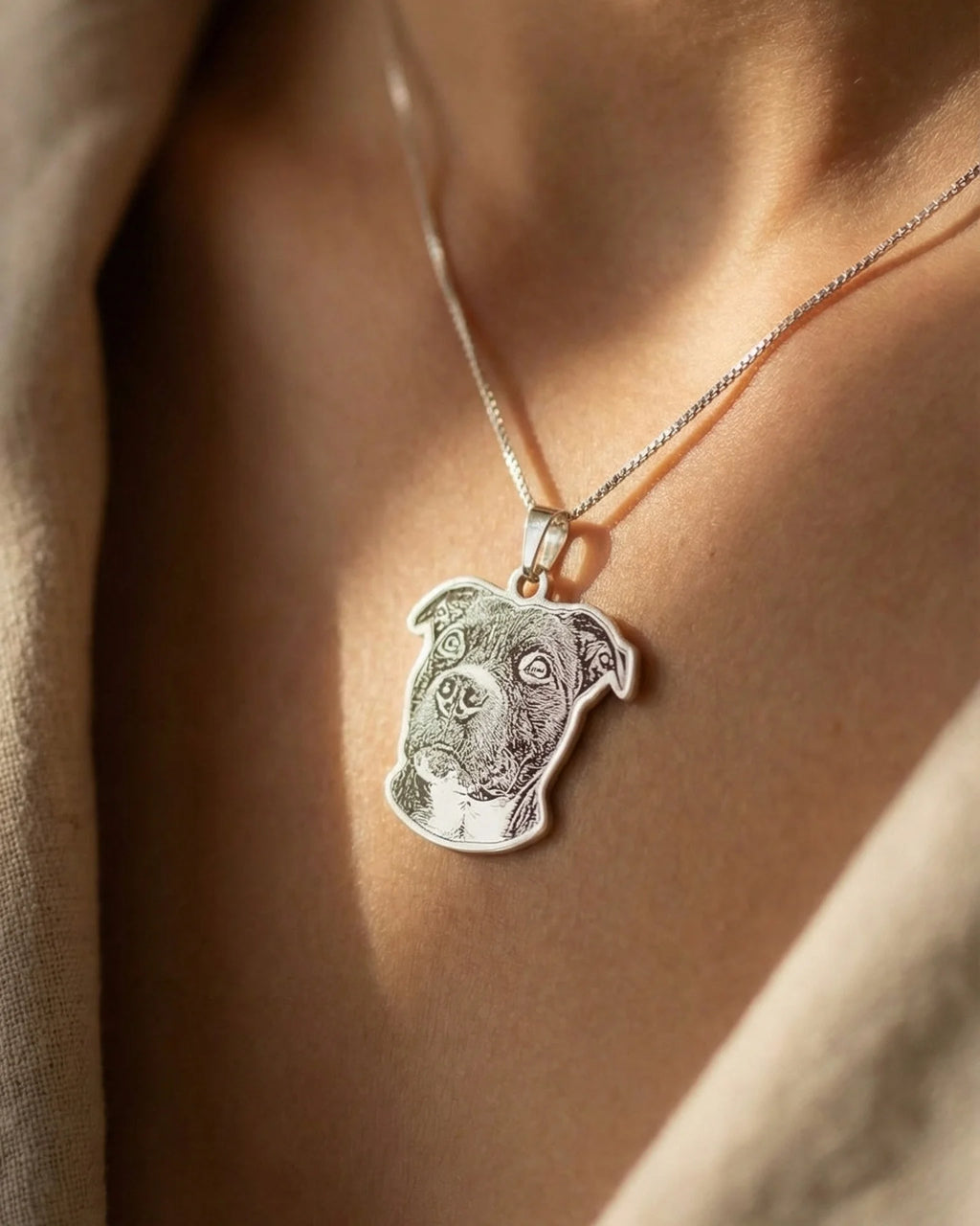 Naszyjnik z grawerem ze zdjęcia