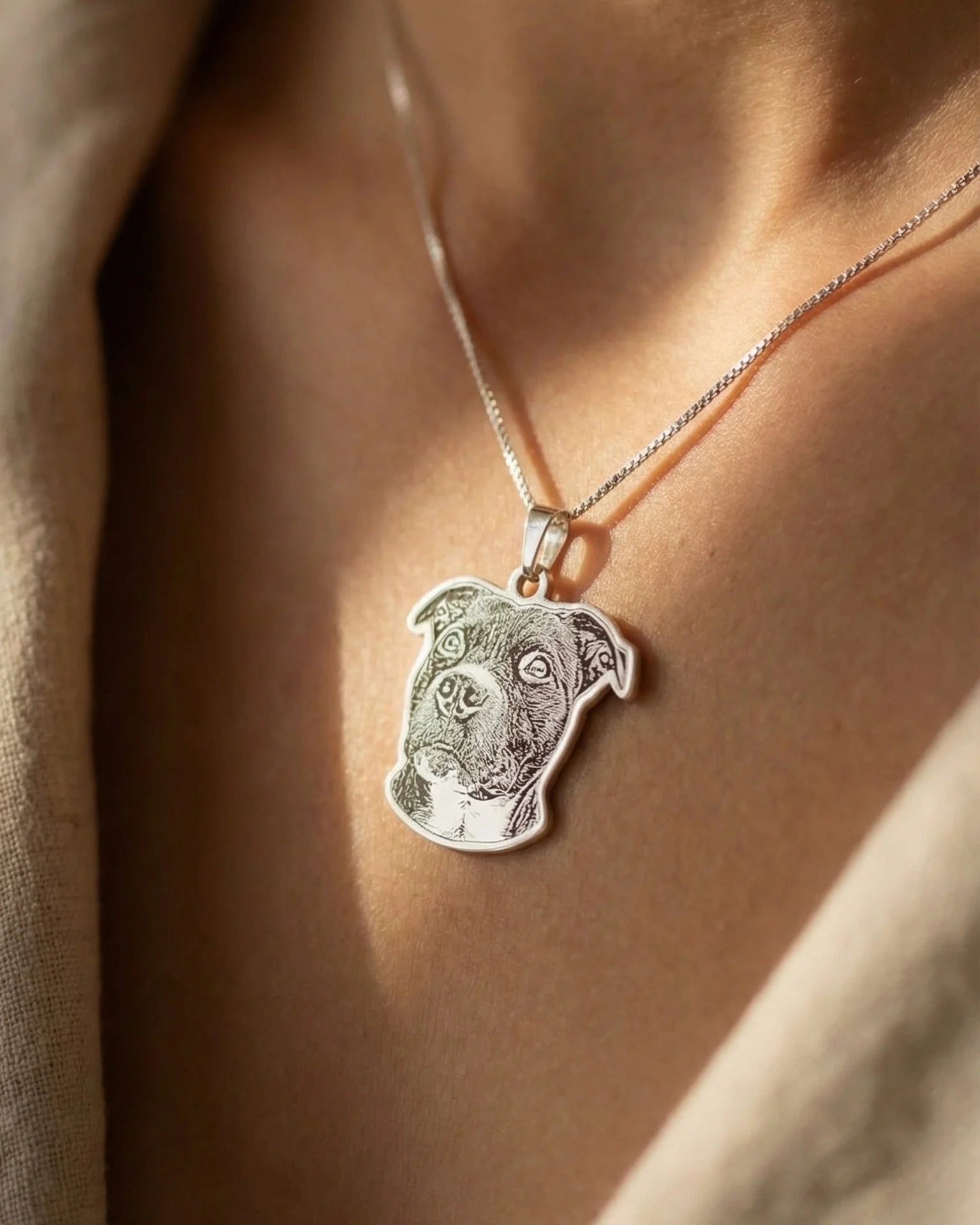 Naszyjnik z grawerem ze zdjęcia