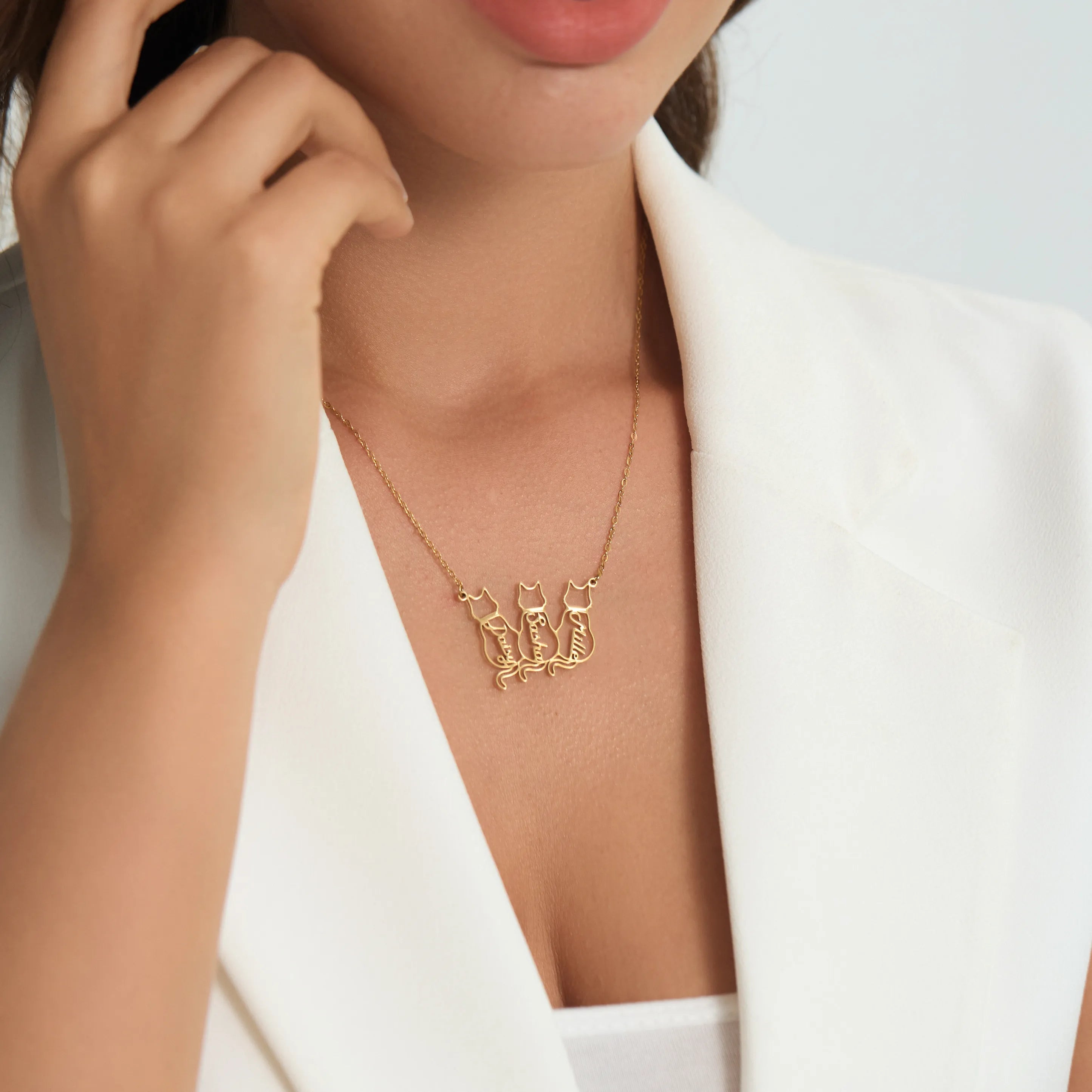 Złoty Naszyjnik „Koci Amulet Szczęścia” z Imieniem