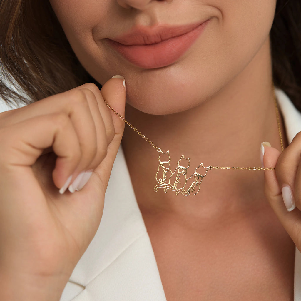 Złoty Naszyjnik „Koci Amulet Szczęścia” z Imieniem